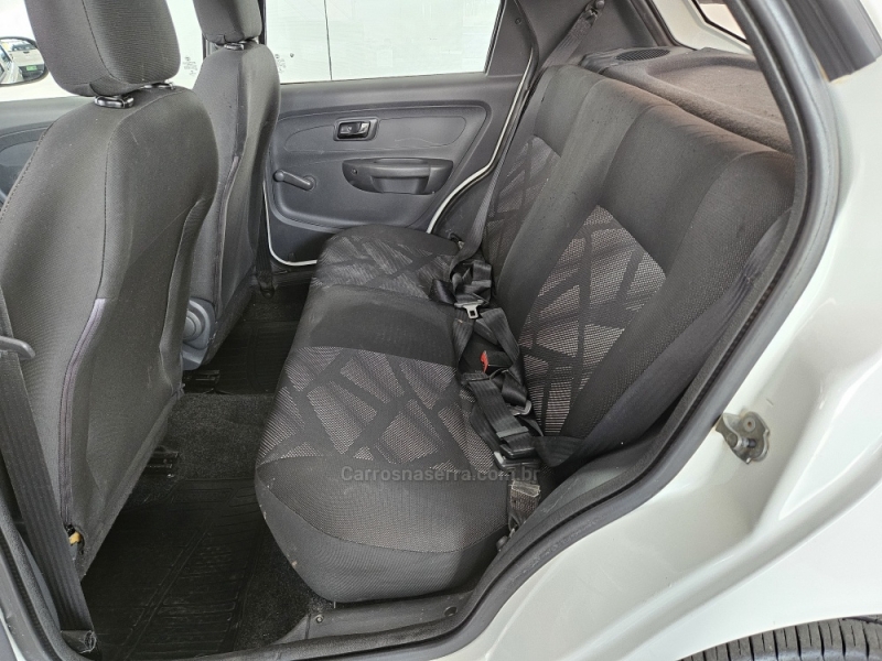 FIAT - PALIO - 2014/2015 - Branca - R$ 35.500,00
