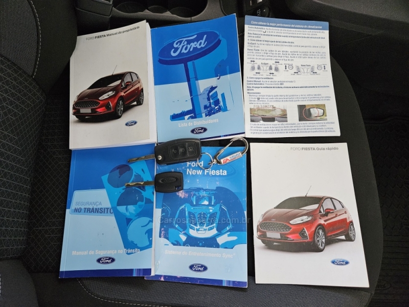 FORD - FIESTA - 2018/2019 - Vermelha - R$ 61.000,00