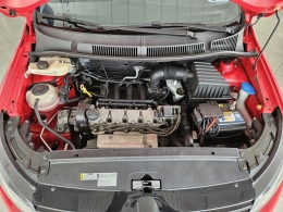 VOLKSWAGEN - FOX - 2018/2019 - Vermelha - R$ 59.900,00