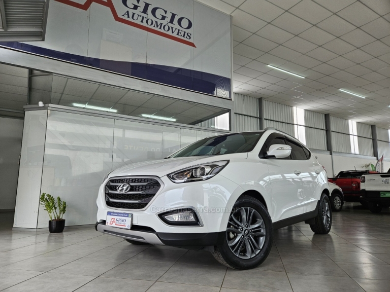 HYUNDAI - IX35 - 2018/2019 - Branca - R$ 92.000,00
