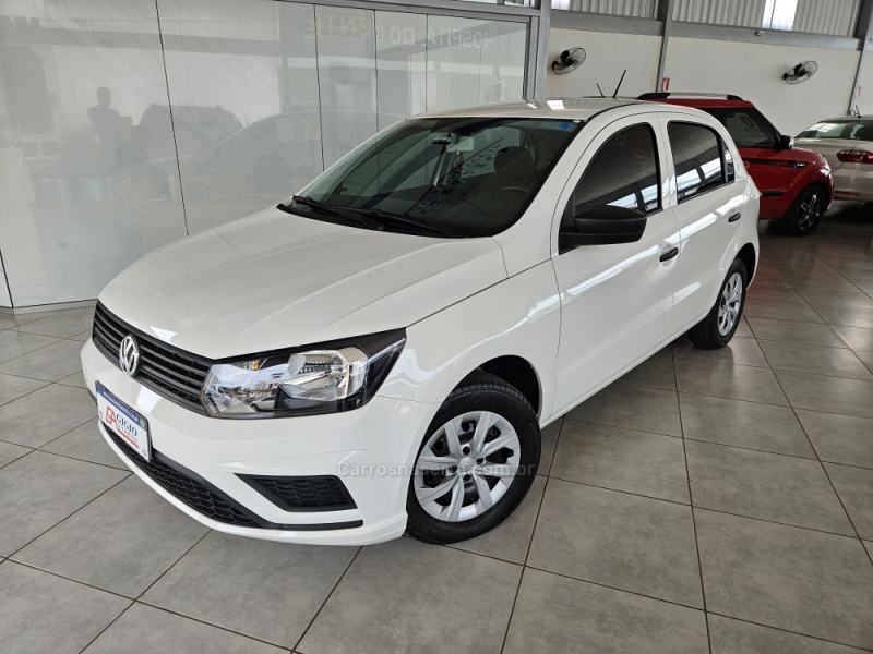 VOLKSWAGEN - GOL - 2022/2023 - Branca - R$ 58.500,00