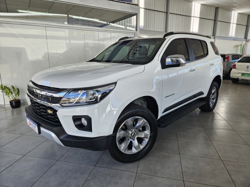 CHEVROLET - TRAILBLAZER - 2022/2023 - Branca - R$ 253.000,00