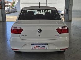 VOLKSWAGEN - VOYAGE - 2019/2020 - Branca - R$ 56.500,00