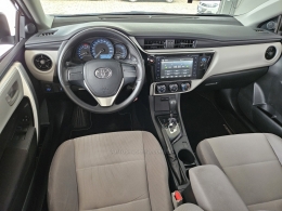 TOYOTA - COROLLA - 2017/2018 - Cinza - R$ 87.000,00