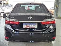 TOYOTA - COROLLA - 2017/2018 - Preta - R$ 103.000,00