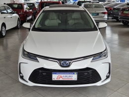 TOYOTA - COROLLA - 2021/2021 - Branca - R$ 137.900,00