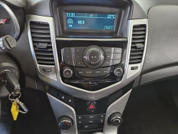 CHEVROLET - CRUZE - 2015/2016 - Branca - R$ 73.500,00
