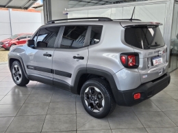 JEEP - RENEGADE - 2019/2019 - Prata - R$ 75.000,00