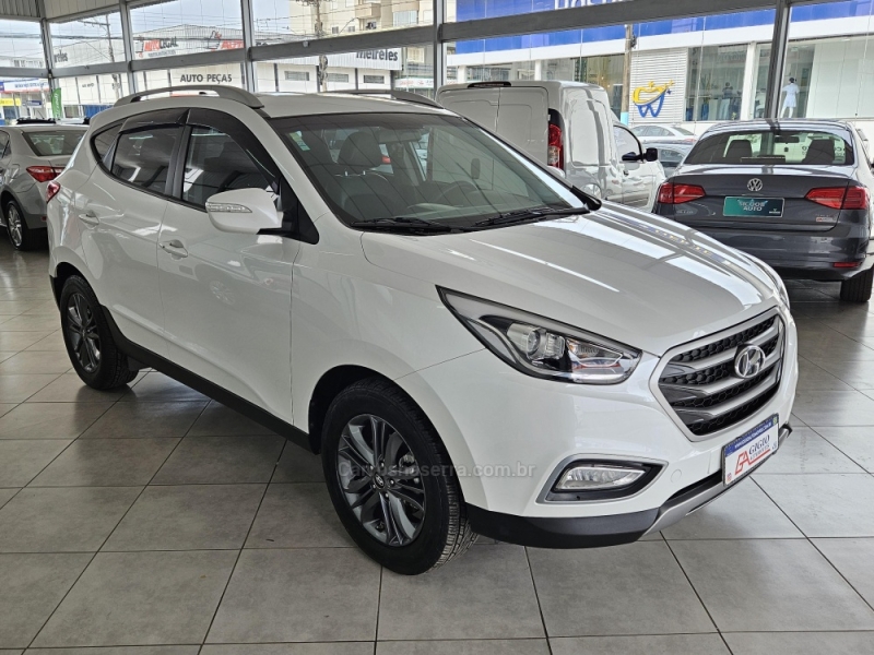 HYUNDAI - IX35 - 2018/2019 - Branca - R$ 92.000,00
