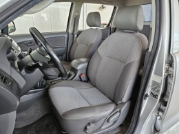TOYOTA - HILUX - 2011/2012 - Prata - R$ 110.000,00