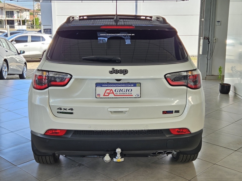 JEEP - COMPASS - 2020/2021 - Branca - R$ 132.000,00