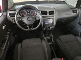 VOLKSWAGEN - FOX - 2018/2019 - Vermelha - R$ 59.900,00