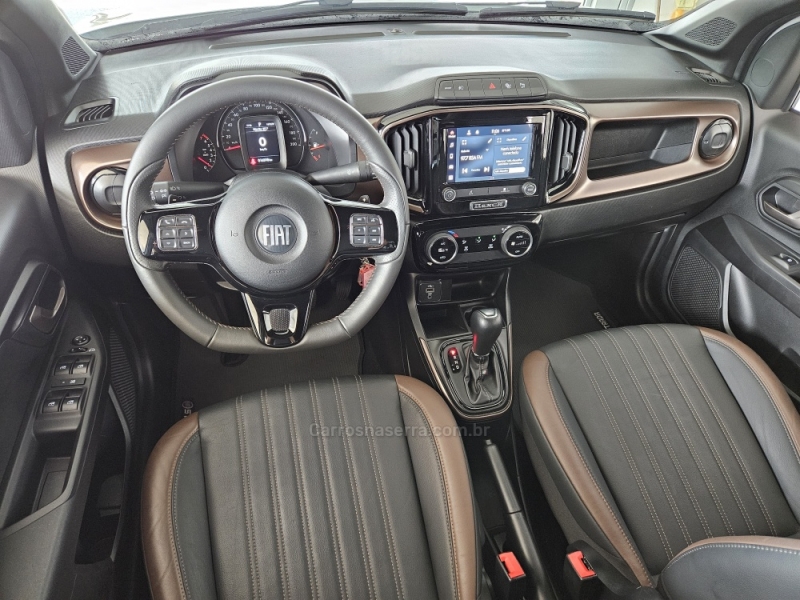 FIAT - STRADA - 2022/2023 - Branca - R$ 119.000,00