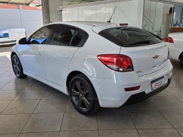 CHEVROLET - CRUZE - 2015/2016 - Branca - R$ 73.500,00