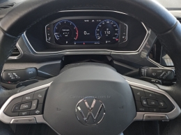 VOLKSWAGEN - T-CROSS - 2021/2022 - Branca - R$ 122.000,00