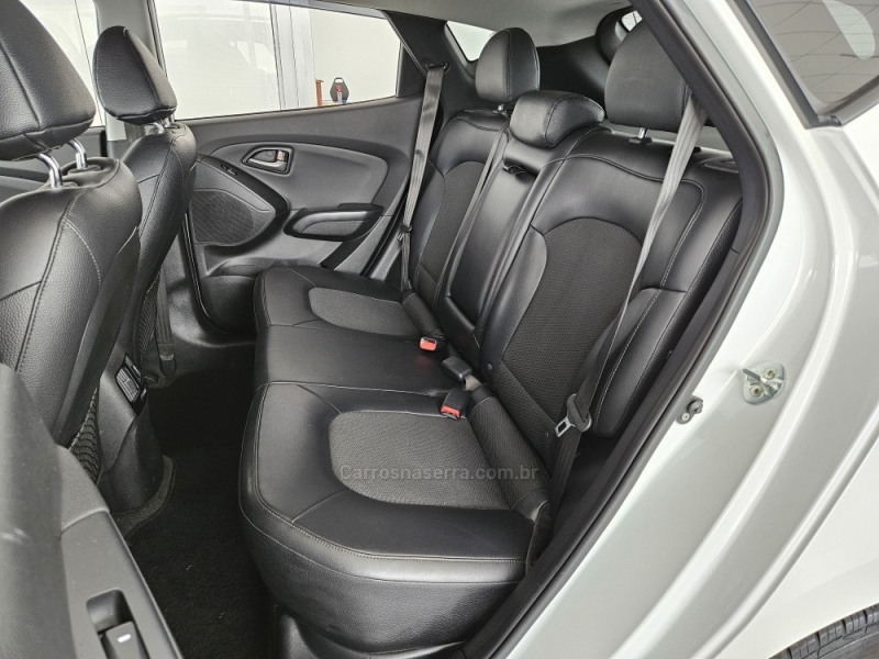 HYUNDAI - IX35 - 2018/2019 - Branca - R$ 92.000,00