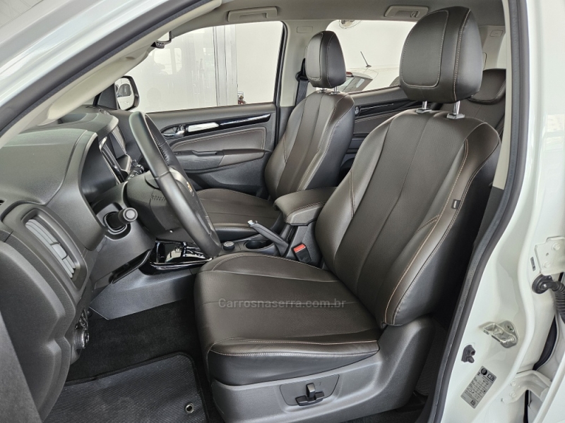 CHEVROLET - TRAILBLAZER - 2022/2023 - Branca - R$ 253.000,00