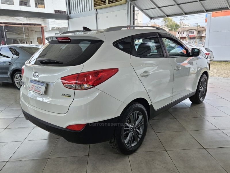 HYUNDAI - IX35 - 2018/2019 - Branca - R$ 92.000,00