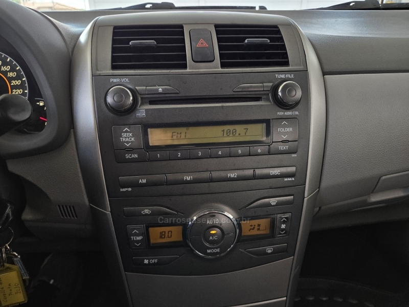 TOYOTA - COROLLA - 2009/2010 - Prata - R$ 51.900,00