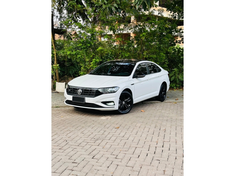 VOLKSWAGEN - JETTA - 2020/2020 - Branca - R$ 123.000,00