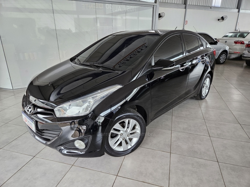 HYUNDAI - HB20S - 2015/2015 - Preta - R$ 55.800,00