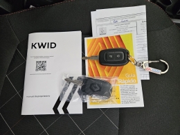 RENAULT - KWID - 2022/2023 - Prata - R$ 52.800,00
