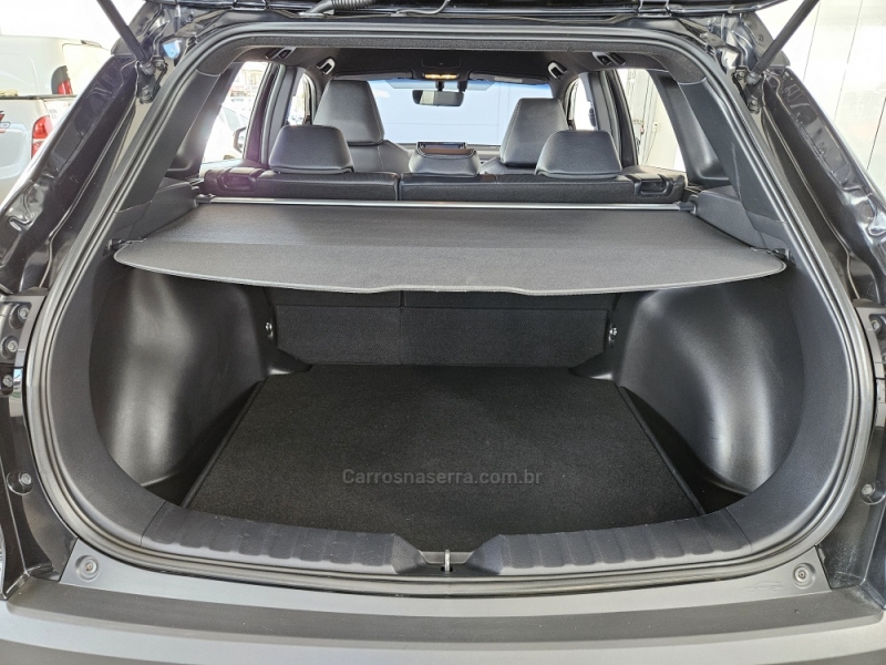 TOYOTA - COROLLA - 2021/2022 - Preta - R$ 139.500,00