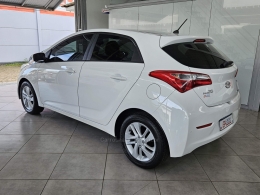 HYUNDAI - HB20 - 2013/2014 - Branca - R$ 57.000,00