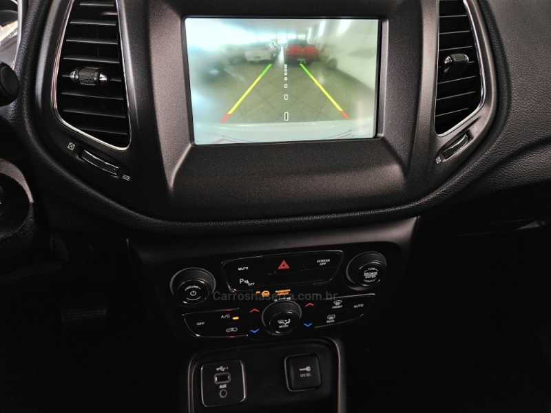 JEEP - COMPASS - 2020/2021 - Branca - R$ 100.000,00