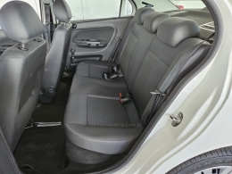 VOLKSWAGEN - VOYAGE - 2019/2020 - Branca - R$ 56.500,00