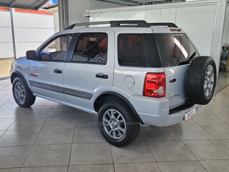 FORD - ECOSPORT - 2011/2012 - Prata - R$ 45.000,00