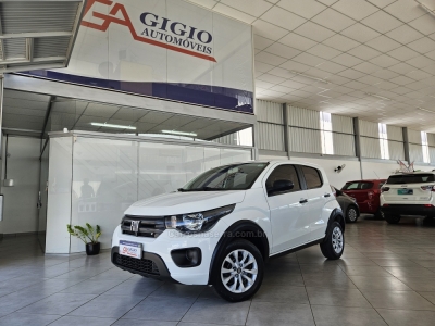 FIAT - MOBI - 2022/2023 - Branca - R$ 55.500,00