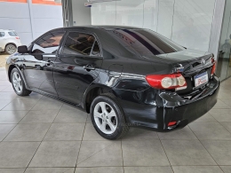 TOYOTA - COROLLA - 2011/2012 - Preta - R$ 65.000,00