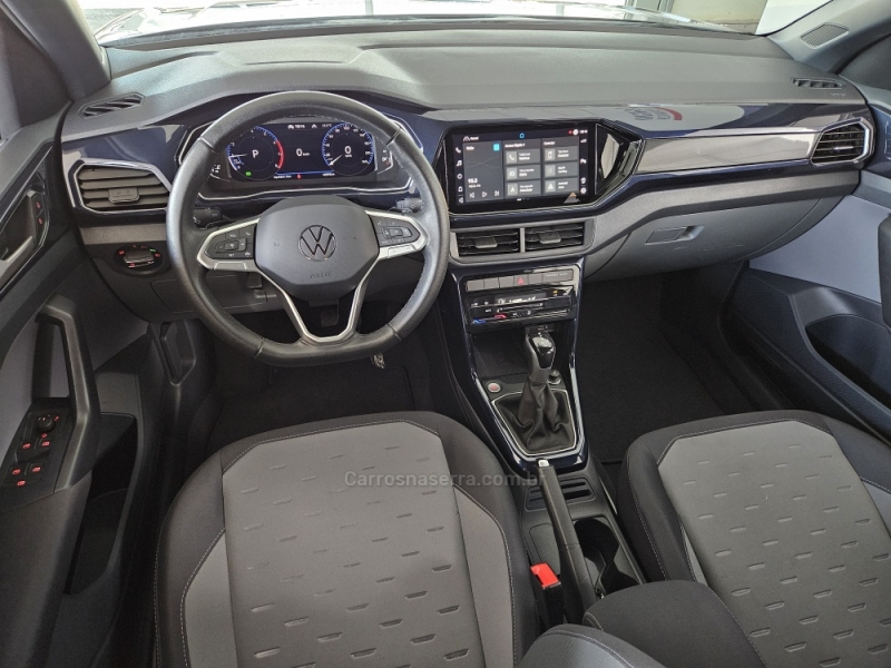 VOLKSWAGEN - T-CROSS - 2022/2022 - Cinza - R$ 112.900,00