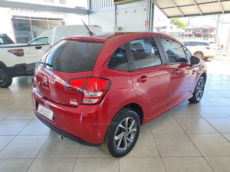 CITROËN - C3 - 2016/2017 - Vermelha - R$ 52.000,00