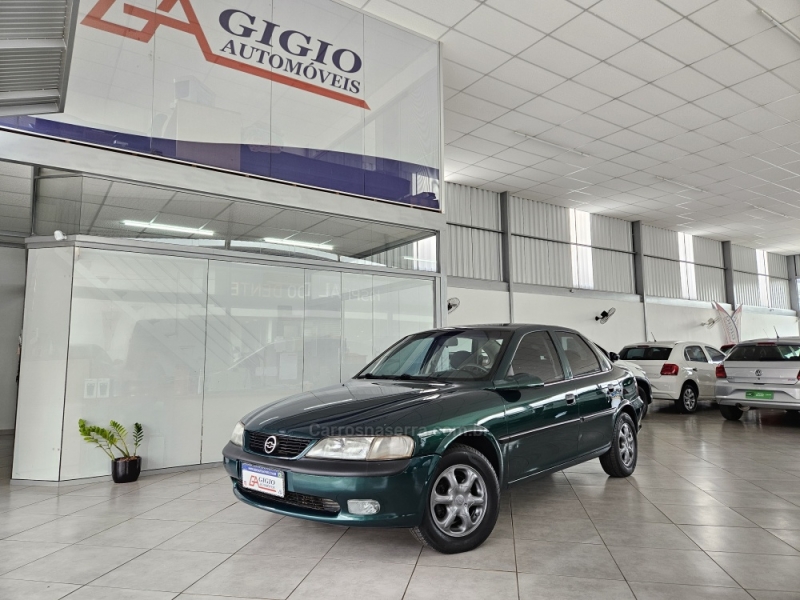 CHEVROLET - VECTRA - 1999/1999 - Verde - R$ 26.000,00