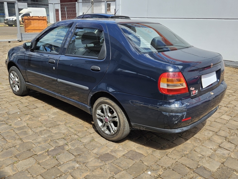 FIAT - SIENA - 2006/2007 - Azul - R$ 17.000,00