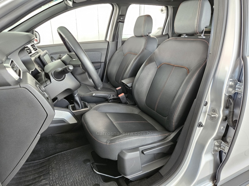 RENAULT - DUSTER - 2024/2025 - Prata - R$ 123.000,00