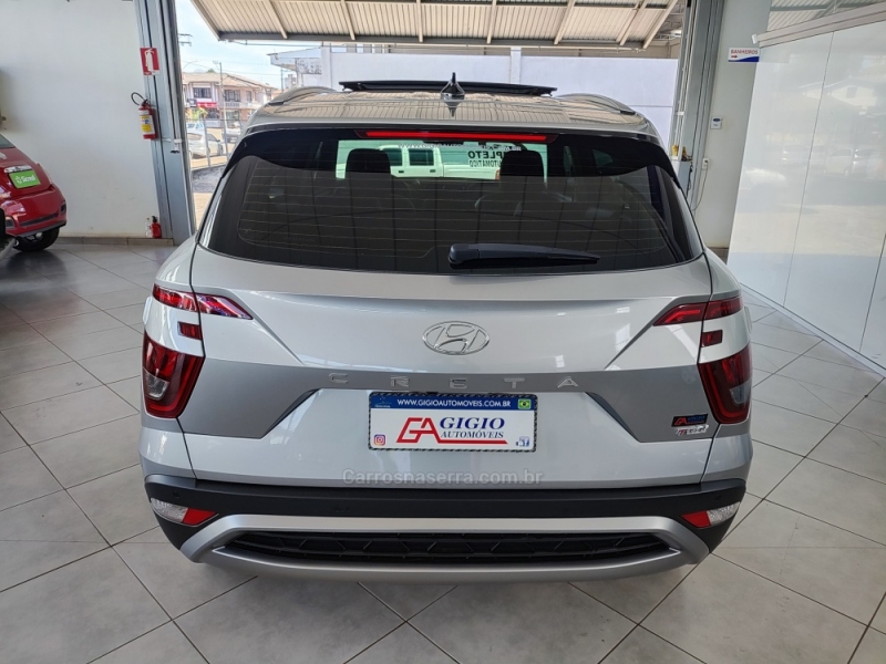 HYUNDAI - CRETA - 2022/2023 - Prata - R$ 137.900,00