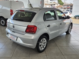VOLKSWAGEN - GOL - 2022/2023 - Prata - R$ 59.500,00