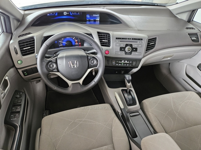 HONDA - CIVIC - 2012/2013 - Prata - R$ 67.000,00