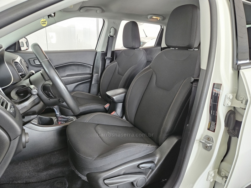 JEEP - COMPASS - 2020/2021 - Branca - R$ 100.000,00