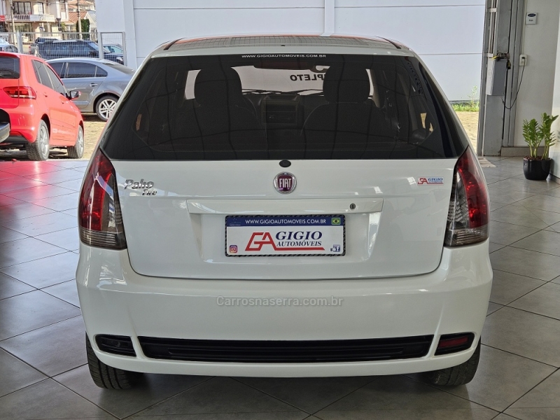 FIAT - PALIO - 2014/2015 - Branca - R$ 35.500,00