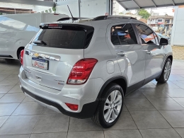 CHEVROLET - TRACKER - 2018/2019 - Prata - R$ 92.000,00