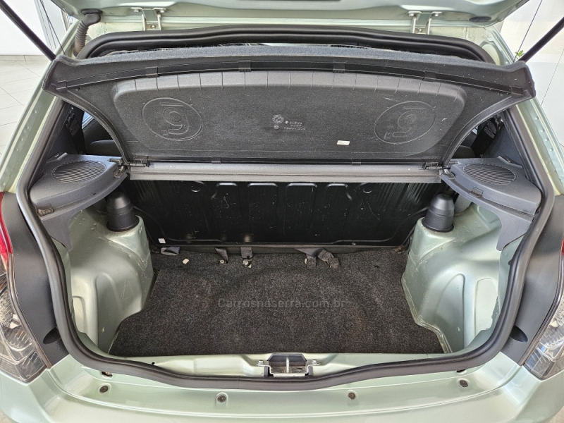 FIAT - PALIO - 2011/2011 - Verde - R$ 30.000,00