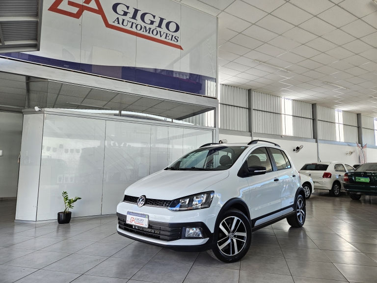 VOLKSWAGEN - FOX - 2019/2019 - Branca - R$ 63.500,00