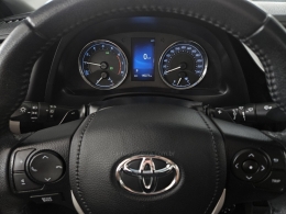 TOYOTA - COROLLA - 2017/2018 - Preta - R$ 103.000,00