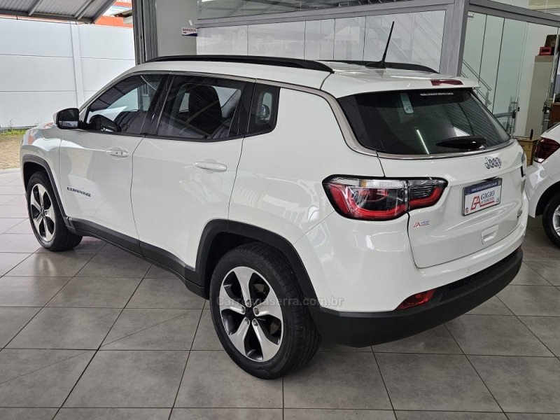 JEEP - COMPASS - 2017/2017 - Bege - R$ 91.500,00