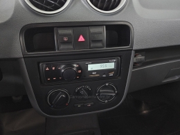 VOLKSWAGEN - GOL - 2008/2009 - Vermelha - R$ 25.500,00