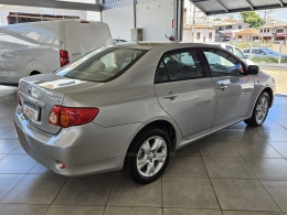 TOYOTA - COROLLA - 2009/2010 - Prata - R$ 51.900,00